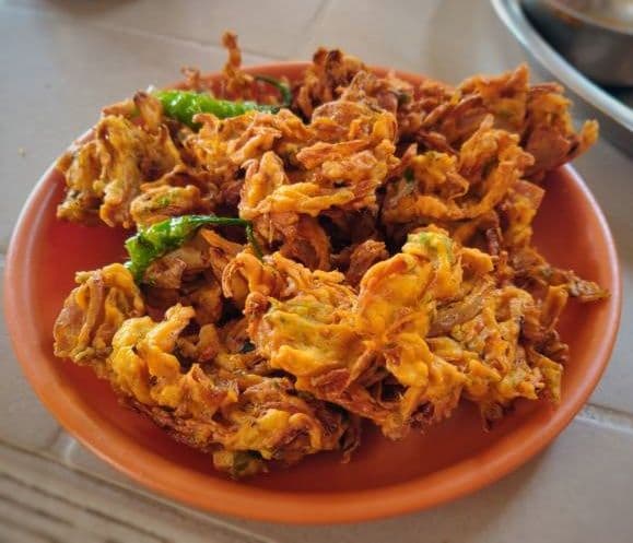 Onion Pakoda recipe