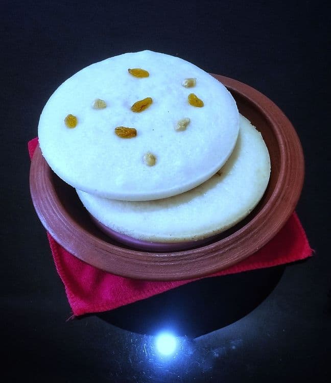 Vattayappam / Steamed Rice Cake recipe