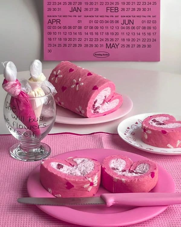 Barbie Love Swiss Cake Roll recipe