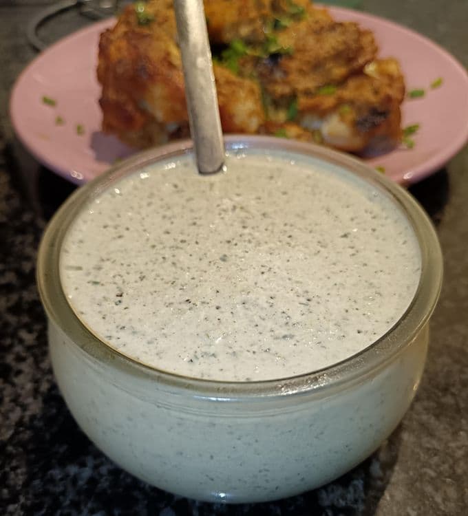 Mint& garlic tahini dip recipe