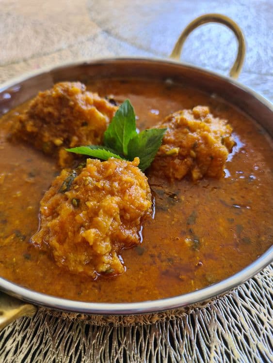 Bottle Gourd (Lauki) Kofta Curry  recipe