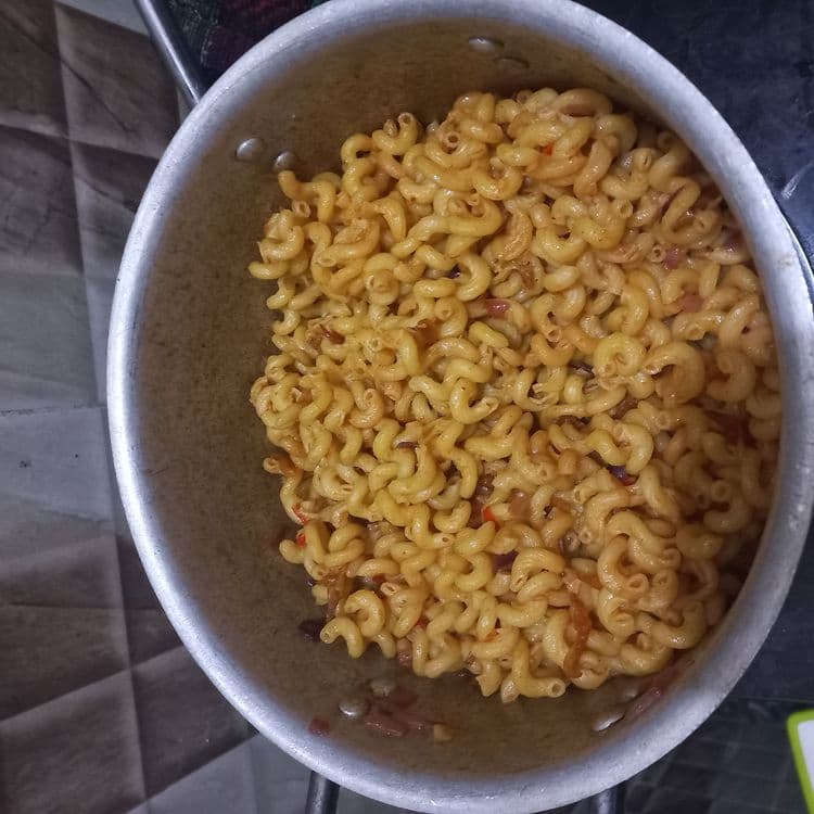 Spicy Tomato pasta for poor girl recipe