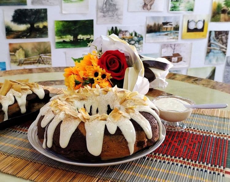 Coffee, chocolate banana Bundt cake with cream cheese frosting recipe