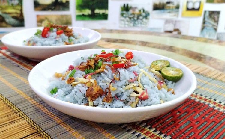 Salted Fish Nasi Kerabu recipe