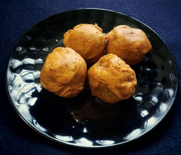 Potato Bonda / Masala Bonda recipe