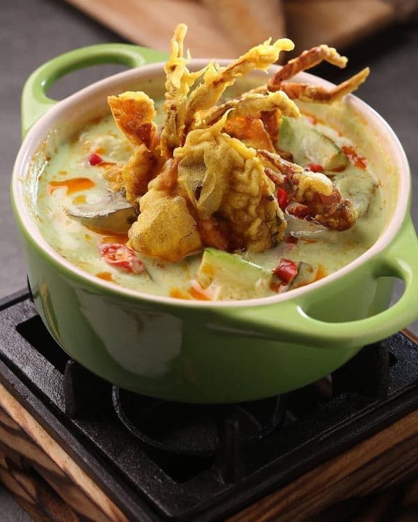 Green Curry with Deep-Fried Soft-Shell Crab recipe