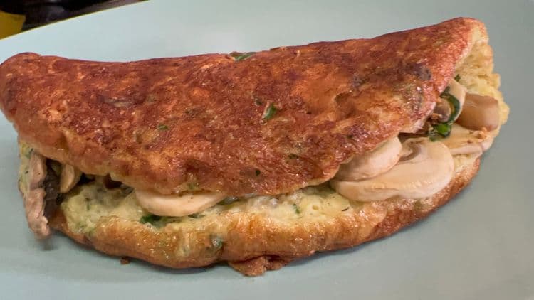 Spinach mushroom butter less Omlette  recipe