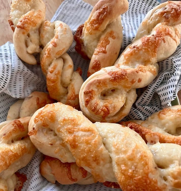 Garlic Cheddar Twists  recipe