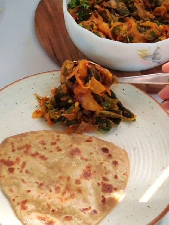 Dhabha Style Bhindi Do Pyaaza recipe