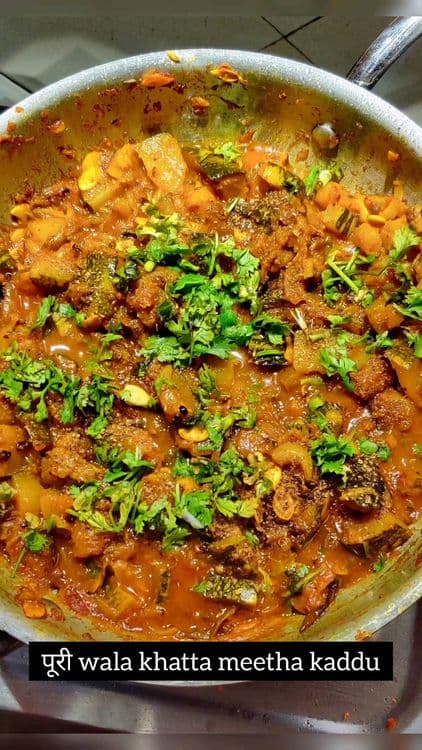 Bhandare Style Khatta Meetha Kaddu recipe