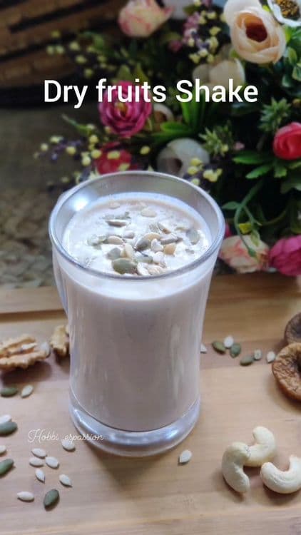 Dry Fruits Shake with Lots of Makhanas (Fox Nuts) recipe