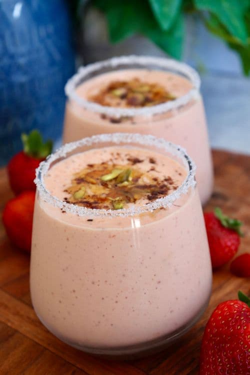 Strawberry Mango Smoothie recipe