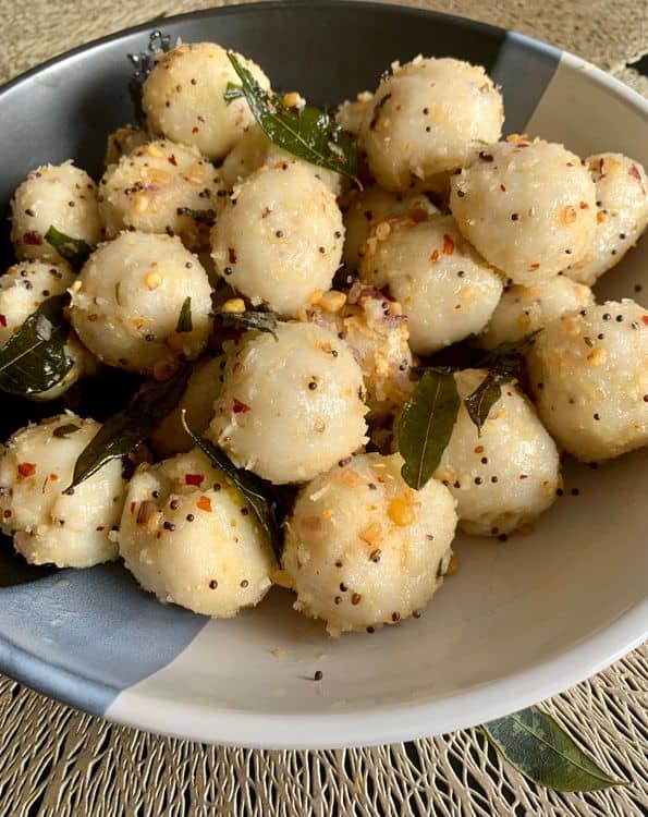 Steamed Sooji Balls recipe