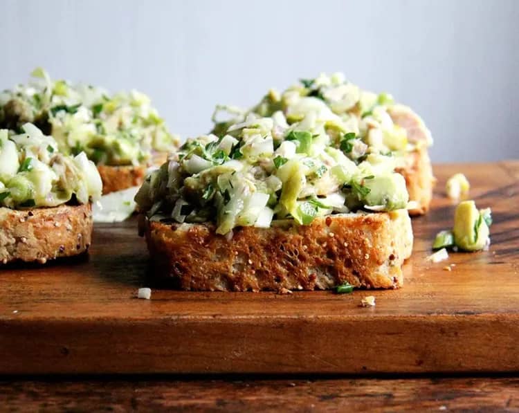 Smoked Trout and Avocado Salad with Toasted Bread recipe